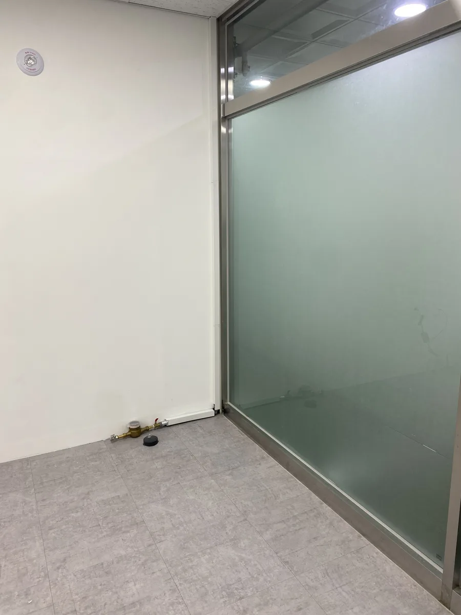 마포 스탠드형세면대장 시공 전